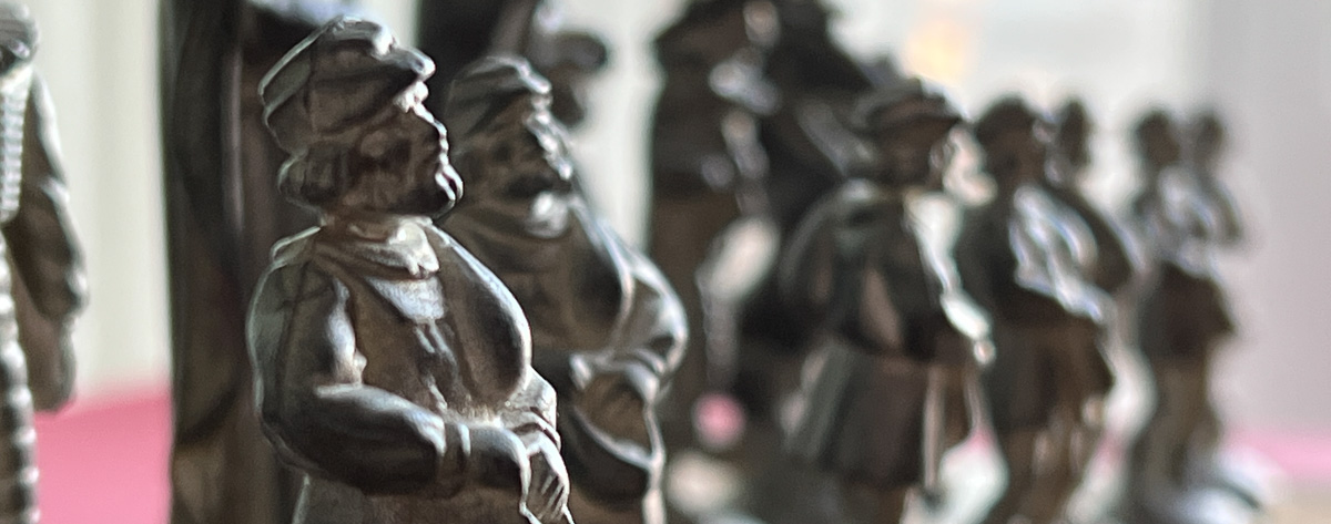 Freikirche der Siebenten Tags Adventisten in Landshut _weisser Bauer auf einem Schachfeld