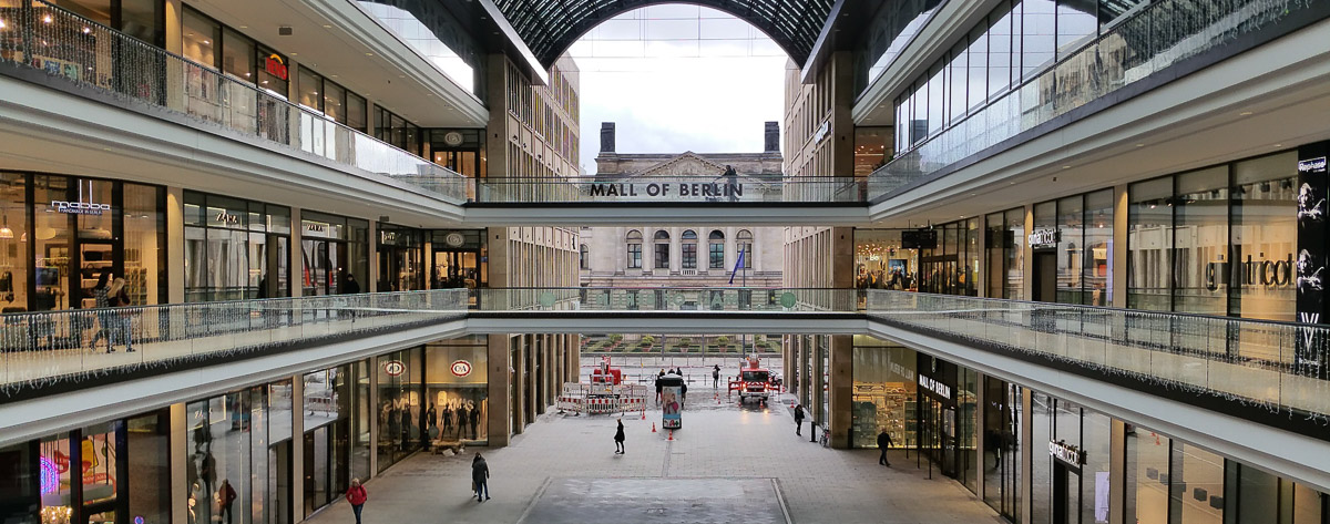 Berliner Mall mit Blick auf den Bunderat