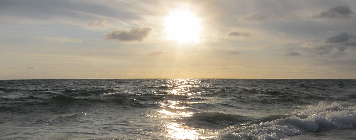 Sonne über dem Meer